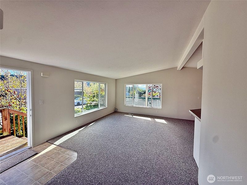 4th image of 2602 View Place