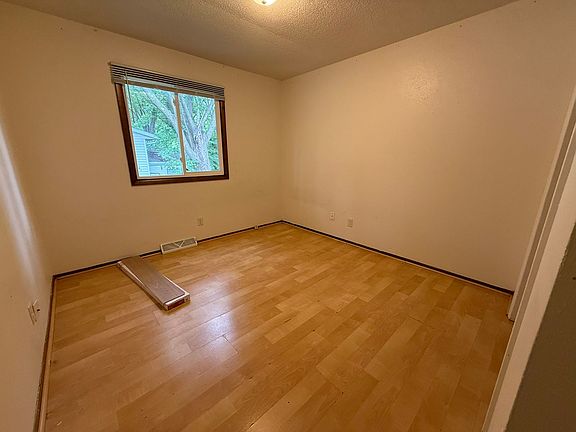 4th image of 913 Harbor House Dr #6308