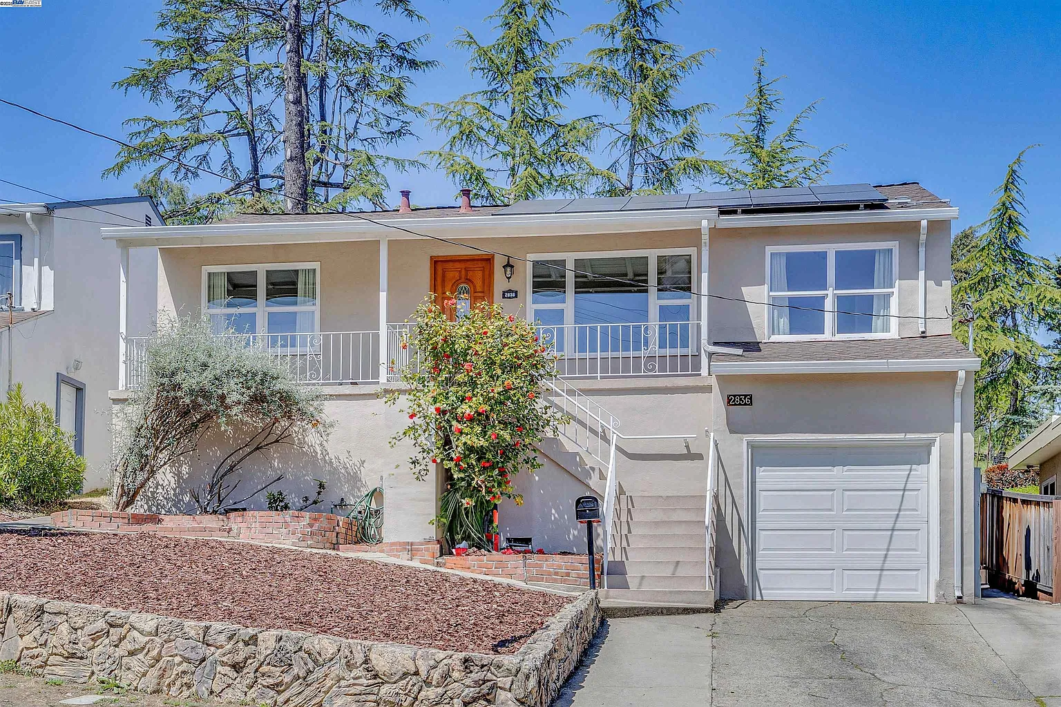 2836 Sydney Way photo 1