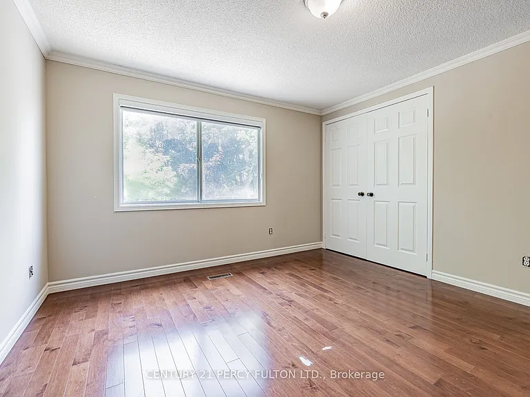 81 Ennisclare Pl — Photo 30