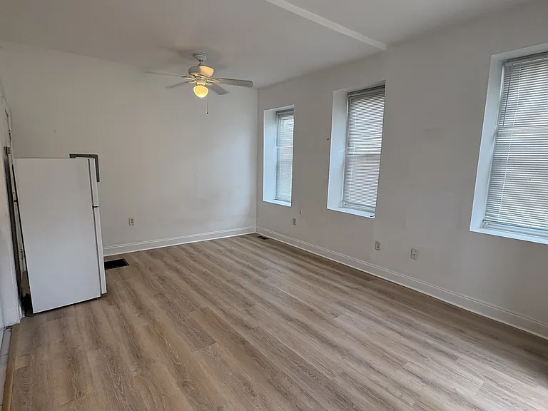 4078 Pechin St #1R — Photo 3