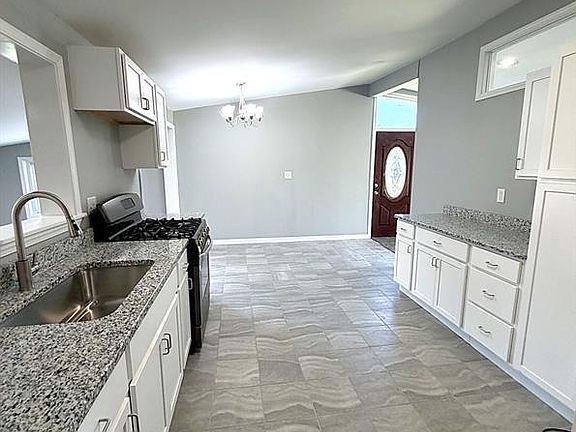 2nd image of 29470 Everett St