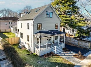 275 Park St, West Roxbury, MA 02132