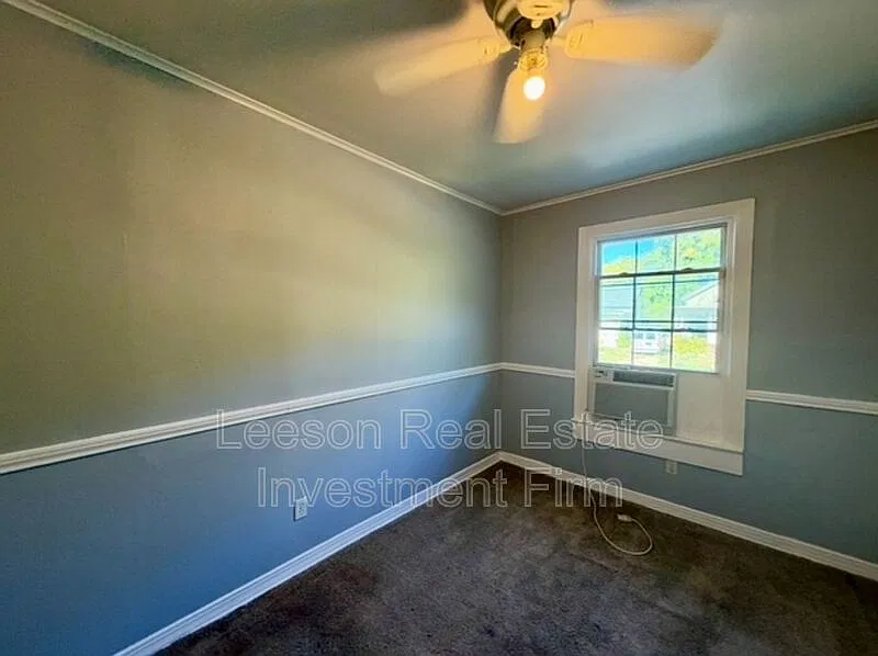 3 bed, 1.0 bath, 1000 sqft, $795 — Photo 2
