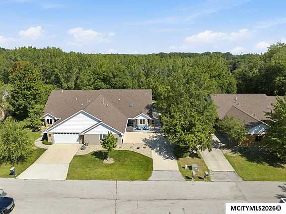 5th image of 2010 Hunters Ridge Dr