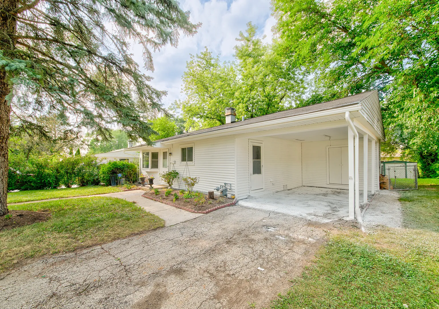 3 bed, $2,350 — Photo 3