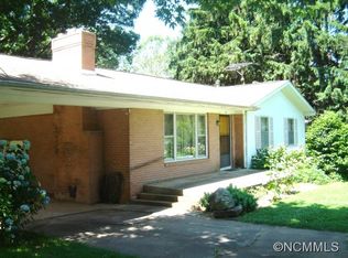 61 Wagon Rd, Asheville, NC 28805