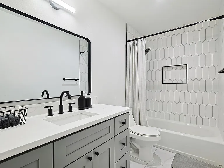 7851 La Cabeza Dr — Photo 36
