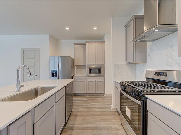 5th image of 3013 Stamford Hill Ln