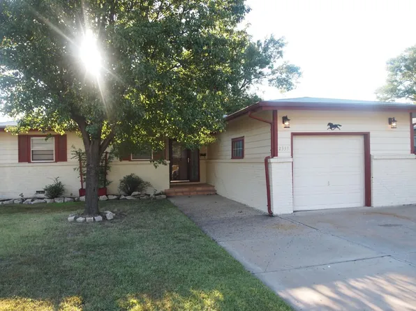 2333 S Vine St, Wichita, KS 67213