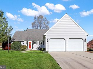 6960 Fairway Oaks, Fayetteville, PA 17222
