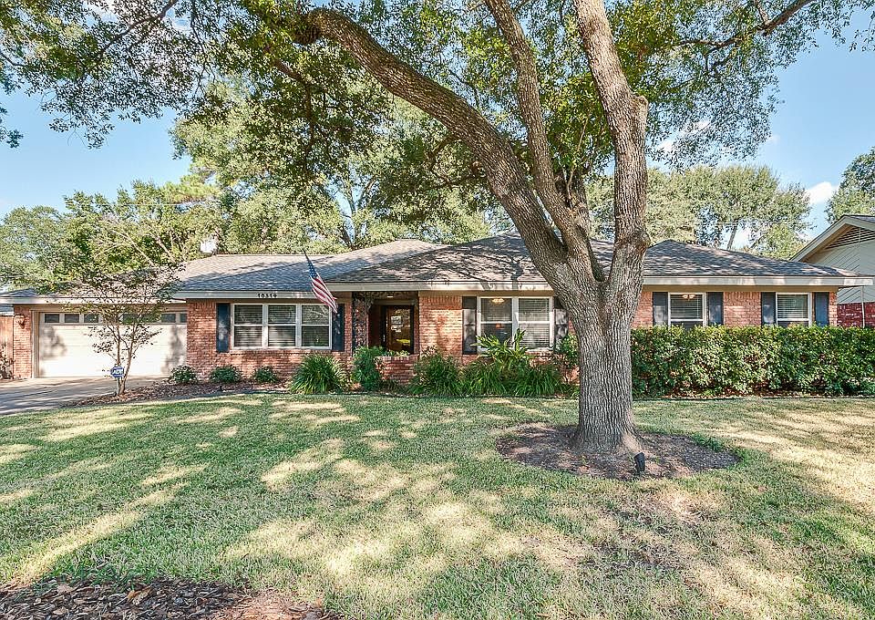 1st image of 10314 Shadow Wood Dr