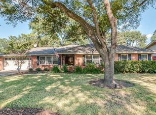 10314 Shadow Wood Dr, Houston, TX 77043