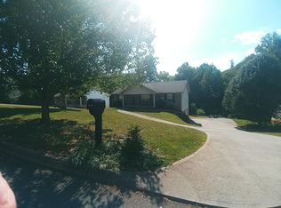 617 Liverpool Ln, Knoxville, TN 37920