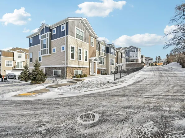 2278 Polar Way, North Saint Paul, MN 55109