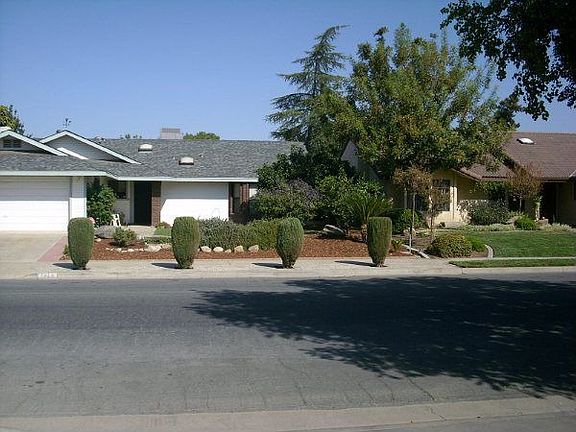 Newer Painted Exterior and roof