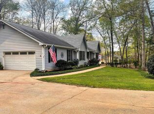 115 Acorn Dr, McDonough, GA 30253