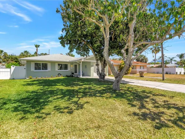 310 12th Ave, Indian Rocks Beach, FL 33785