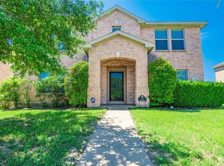114 Harvest Hill Ln, Red Oak, TX 75154