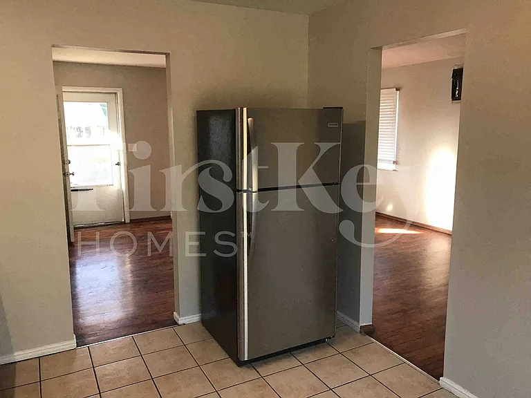 5994 Waldway Ln — Photo 8