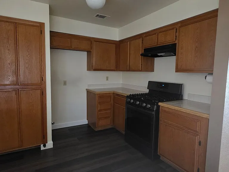 1731 Vasili Ln — Photo 5