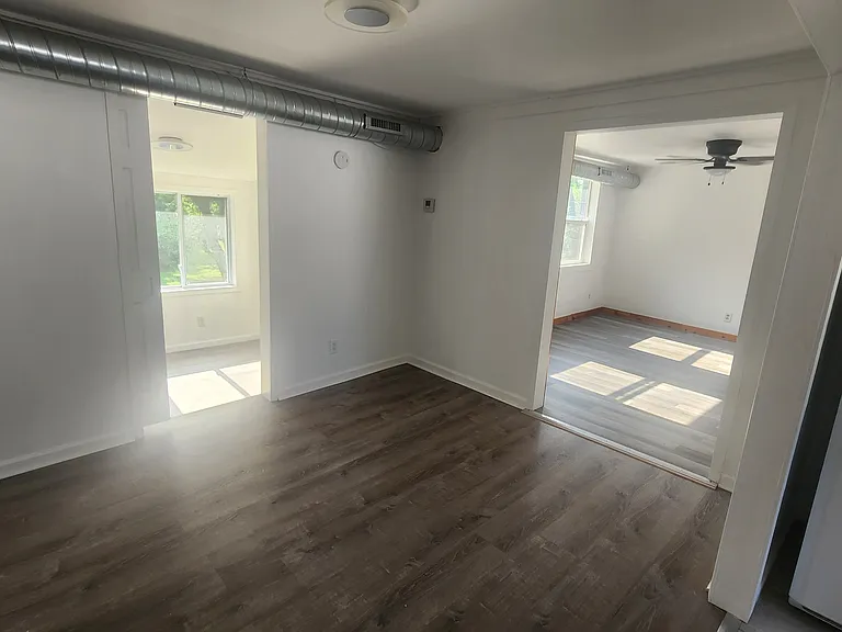 40 W Howard Ave — Photo 3