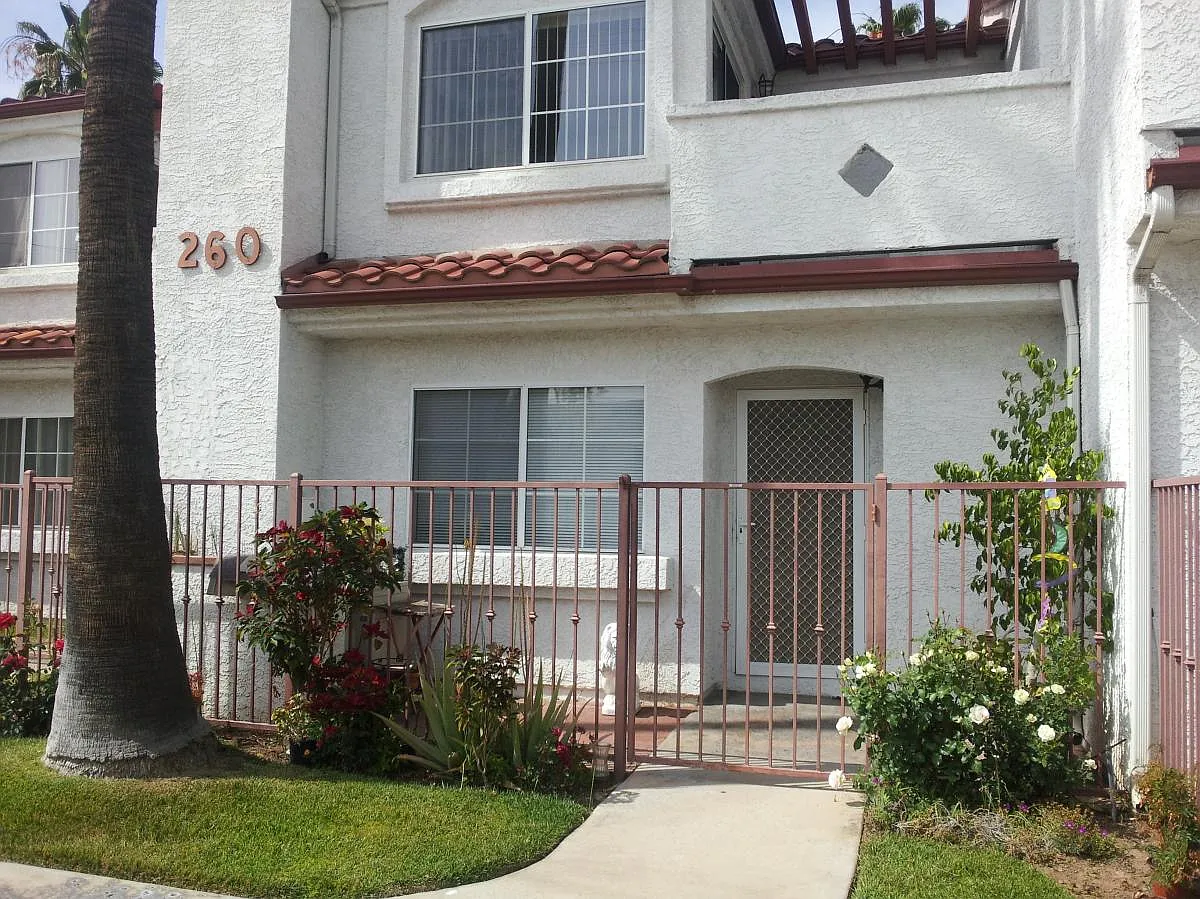 260 E Beverly Boulevard — Photo 2