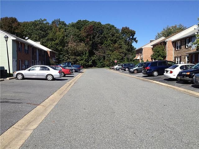 2nd image of 13 Vane Ct