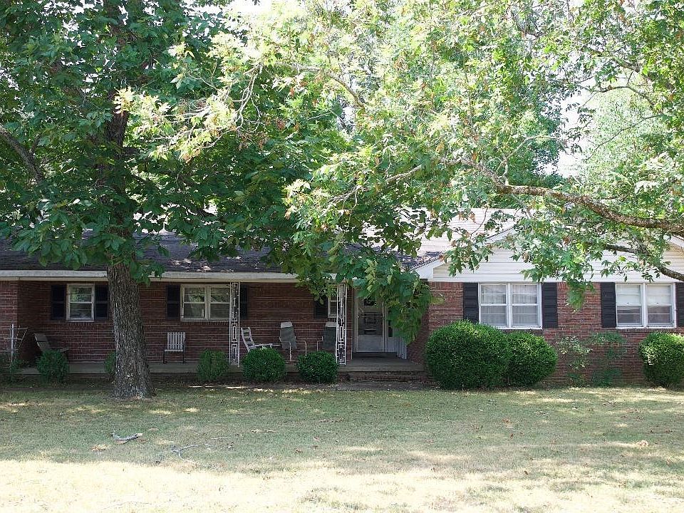 1st image of 275 Bowen Dr
