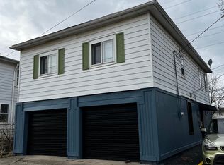 2830 9th St, Wyandotte, MI 48192