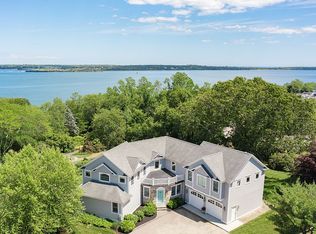 61 Horizon Dr, Saunderstown, RI 02874