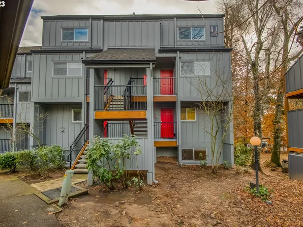 4 SW Touchstone Dr #135, Lake Oswego, OR 97035