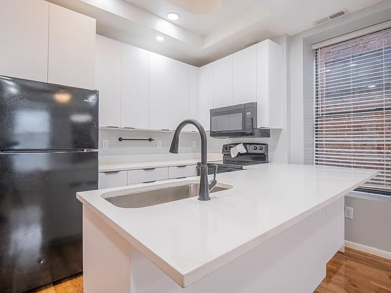 802 Central Ave #4 — Photo 9
