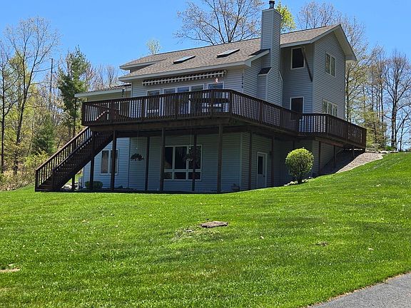 3rd image of 10746 Deal Rd