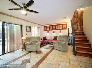 180 NE 17th Ct APT 902, Fort Lauderdale, FL 33305