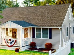 40 E Sherman St, Monroe Township, NJ 08831