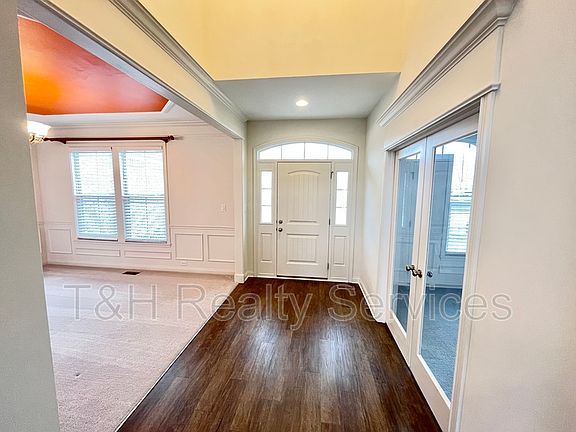 5th image of 14363 Trahan Dr