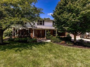 608 Kenridge Dr, Middletown, OH 45042