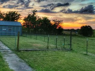 6572 Sandy Hill Rd, Brenham, TX 77833