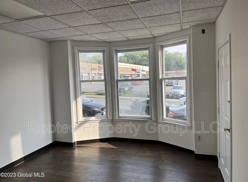 Commercial Space location, location, location 151 Hoosick St Troy, NY