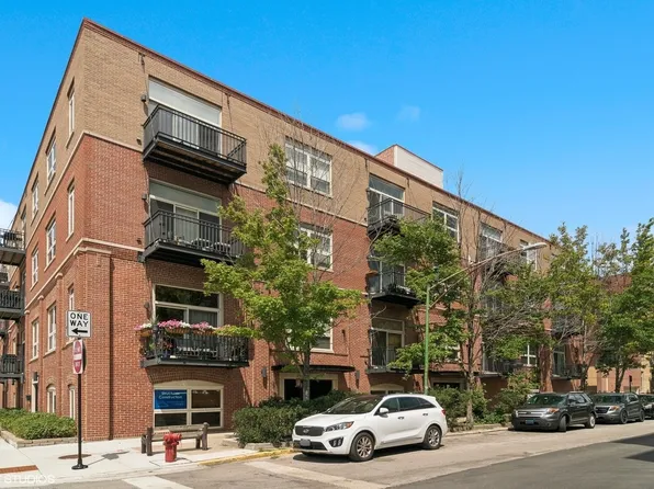 2806 N Oakley Ave APT 408, Chicago, IL 60618
