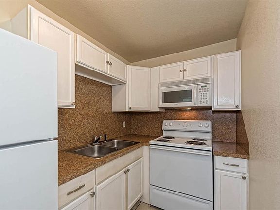 5th image of 1422-1424 S 12th St