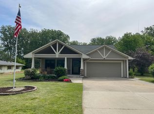 19183 Gudith Rd, Brownstown, MI 48183