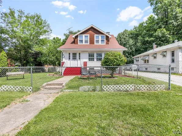 125 N 41st St, Belleville, IL 62226