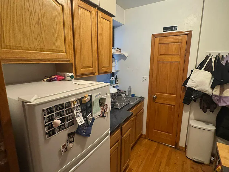 530 E 13th St #3 — Photo 17