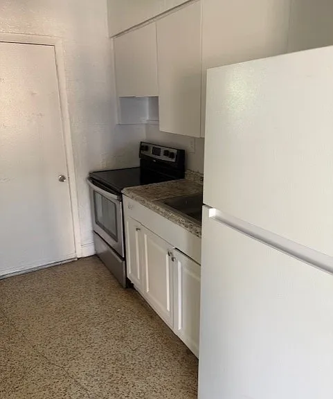 2175 NW 41st St #2 — Photo 3