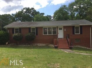 52 Young Ave, Newnan, GA 30263
