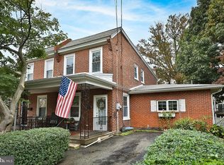 604 Crestview Rd, Philadelphia, PA 19128