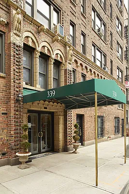 Sold by Compass | media 5