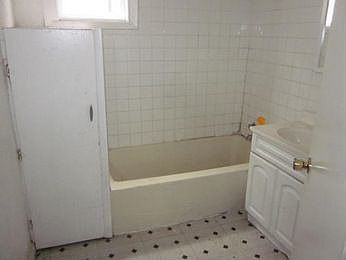 2nd image of 16 154th Pl